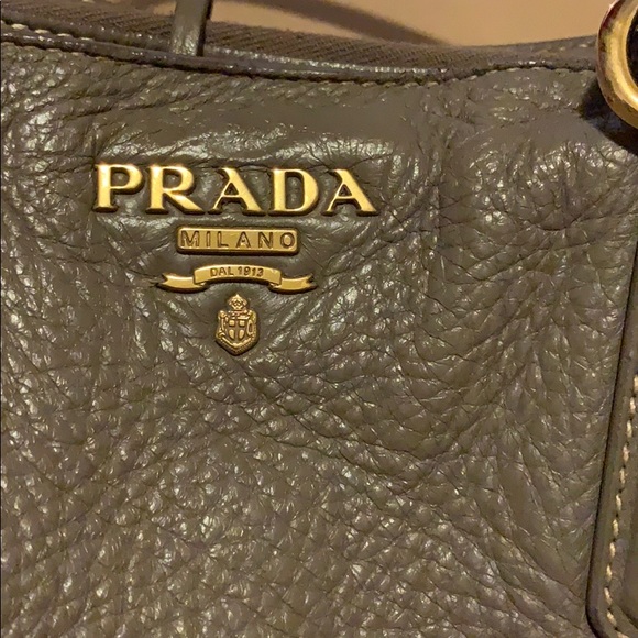 Prada handbag - Picture 2 of 7